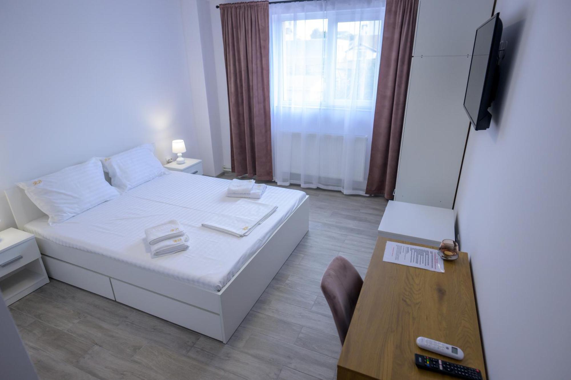 Vila Rd Hotel คอนสตันซา ภายนอก รูปภาพ